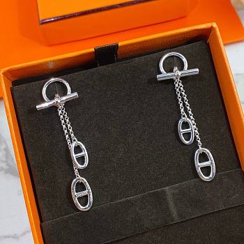 Hermes long earings 