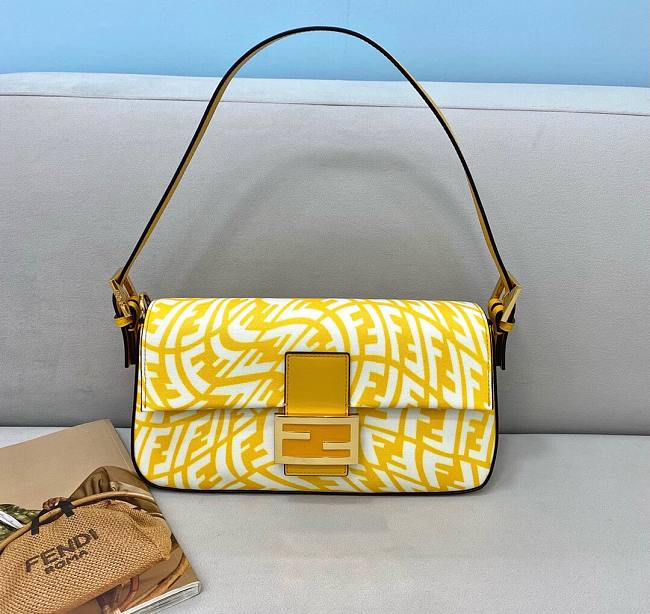 Fendi BAGUETTE 1997 yellow glazed canvas bag - 1