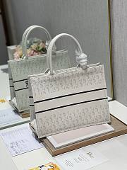 Dior Tote Book white leather 36cm - 4