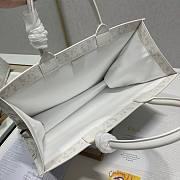 Dior Tote Book white leather 41 cm - 6