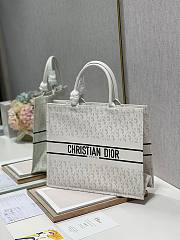 Dior Tote Book white leather 41 cm - 4