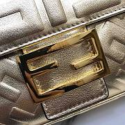 Fendi BAGUETTE Golden leather bag 26cm - 6