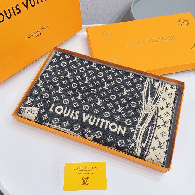 Louis Vuitton scarf 02 - 1