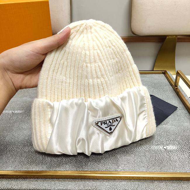 Prada hat pink/ white - 1