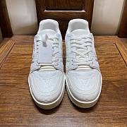 LV men shoes in white - 5