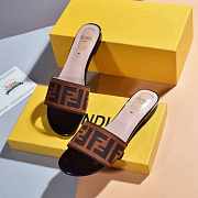 Fendi slippers - 3