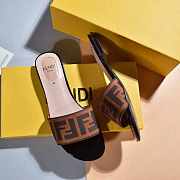 Fendi slippers - 2