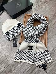 Chanel set hat and scarf  - 3