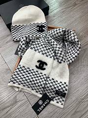 Chanel set hat and scarf  - 6