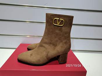 Valentino suede brown boots