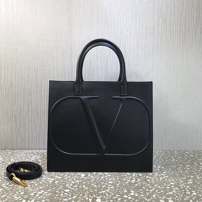Valentino Leather Vlogo Walk Tote Bag in Black - 1