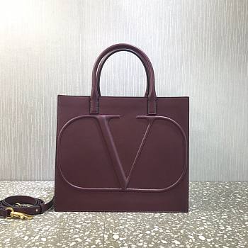 Valentino Leather Vlogo Walk Tote Bag in Red