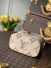 Louis Vuitton Vanity PM M45599 - 6