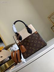 LV Fold Tote PM Green Handbags M45388 - 3