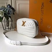 Louis Vuitton New Wave Camera Bag M53683 White - 3