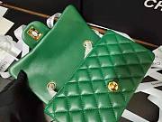 Chanel flap bag calfskin green leather gold hardware 25cm - 2