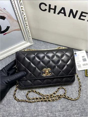 Chanel WOC black 19cm