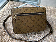 Louis Vuitton Pochette Metis Messenger 3259 - 4