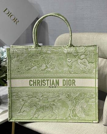 Dior book tote green embroided bag 41cm