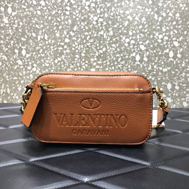Valentino brown logo shoulder bag - 1