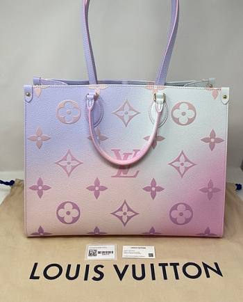 Louis Vuitton Onthego GM pastel 2022 M46076 