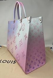 Louis Vuitton Onthego GM pastel 2022 M46076  - 5