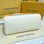 Louis Vuitton Marelle Tote MM White Bag - 4