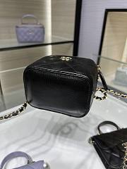 Chanel case black handle leather bag - 2