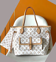 Louis Vuitton Onthego buci box white MM bag - 1