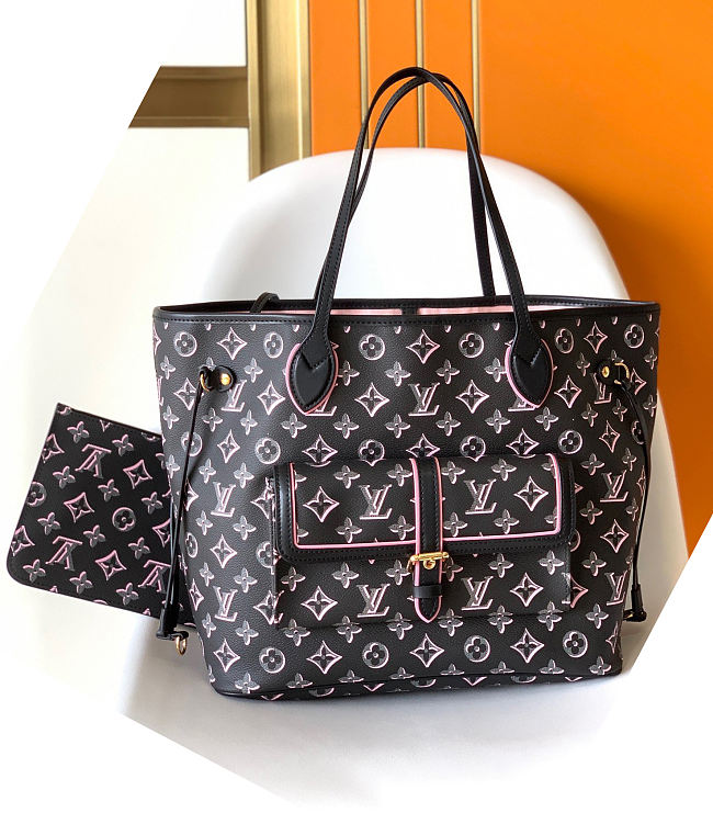 Louis Vuitton Onthego buci box black MM bag - 1