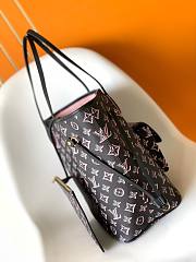 Louis Vuitton Onthego buci box black MM bag - 2