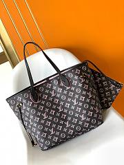 Louis Vuitton Onthego buci box black MM bag - 3