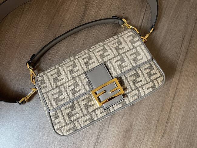 Fendi Natural Gray 27cm Bag - 1