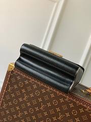 Louis Vuitton Twist MM Black Handbag - 4