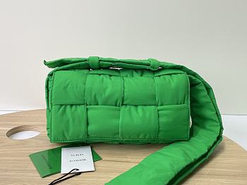 Bottega Veneta Cassette Intrecciato-nylon green cross bag