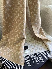 Louis Vuitton game on scarf M77377  - 2