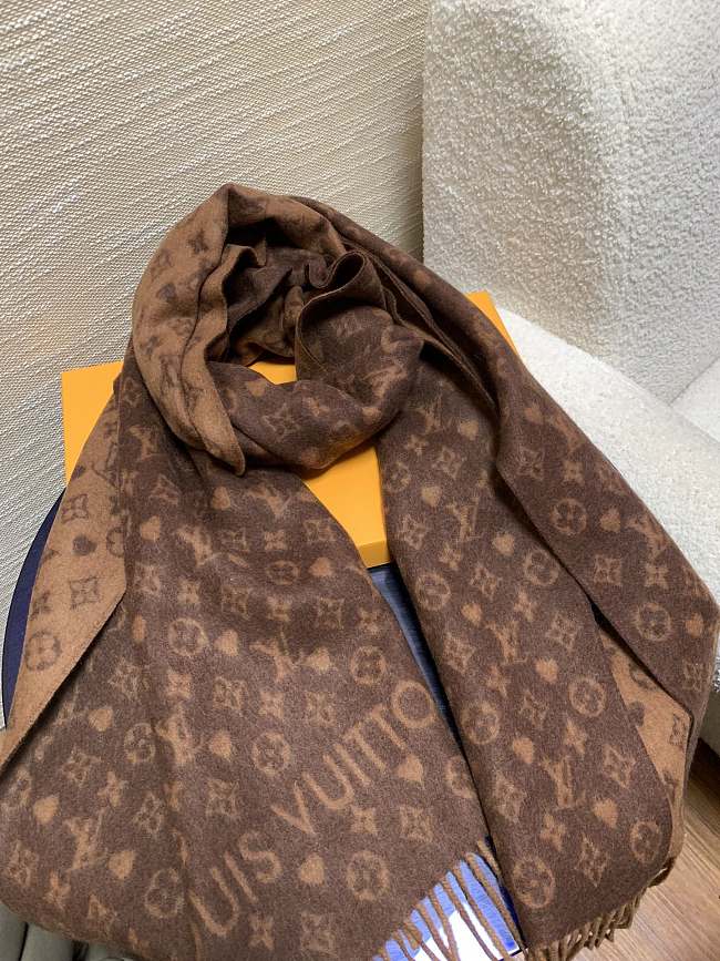 Louis Vuitton game on scarf M77377 02 - 1