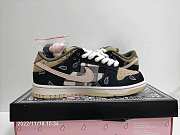 Nike Travis Scott x SB Dunk Low  - 4