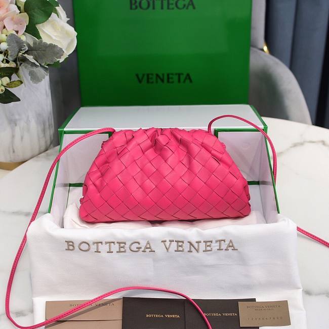 Bottega Veneta Pouch Mini Pink Leather Clutch - 1