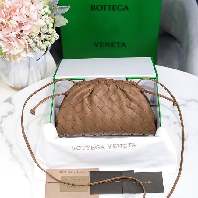 Bottega Veneta Pouch Mini Brown Leather Clutch - 1