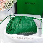 Bottega Veneta Pouch Mini Green Leather Clutch - 4