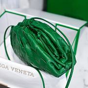 Bottega Veneta Pouch Mini Green Leather Clutch - 3