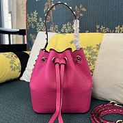 Valentino Garavani rockstud pink leather bucket bag - 1