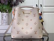 Louis Vuitton Neonoe MM White Monogram Bag - 26 x 26 x 17.5cm - 5