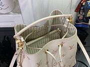 Louis Vuitton Neonoe MM White Monogram Bag - 26 x 26 x 17.5cm - 3