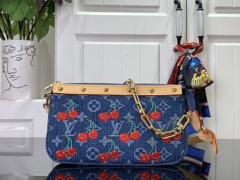Louis Vuitton x TM Pochette Accessoires - 22 x 13 x 4 cm
