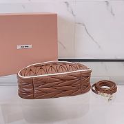 	 Miu Miu Brown / White Wander Matelassé Nappa Leather Bag - 23X13X7cm - 3