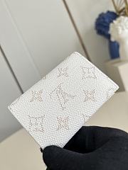 Louis Vuitton Small White monogram wallet - 10.5x8cm - 6