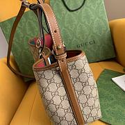 Gucci GG Emblem Small Tote Bag - 30x 18x 11cm - 4