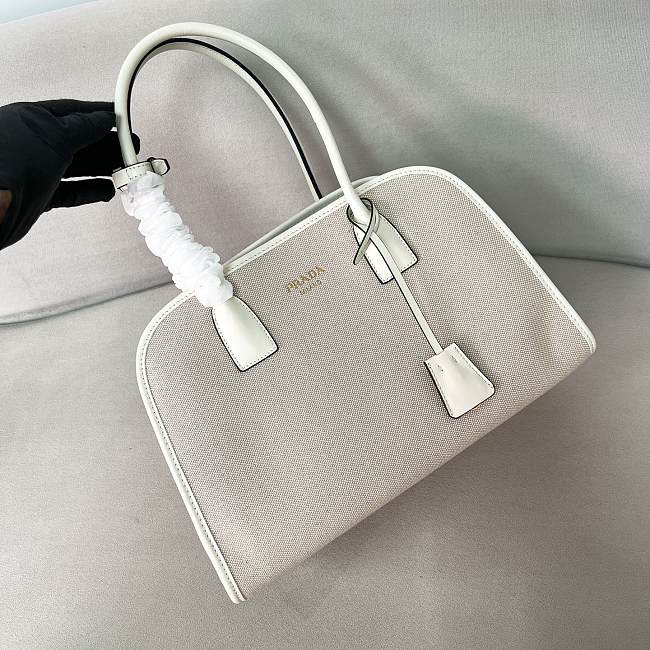 	 Prada Wicker And Linen Blend Tote Bag in Natural White - 35*22.5*13cm - 1